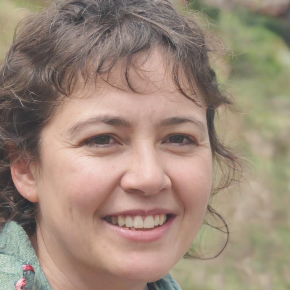 Damla Yücetürk eğitmen fotoğrafı